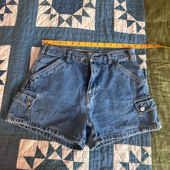 Vintage size 7 jean shorts - Picture 1 of 6